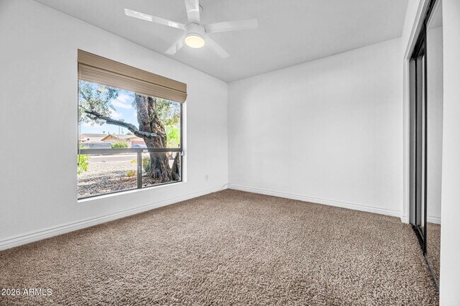 Building Photo - 5219 E Winchcomb Dr