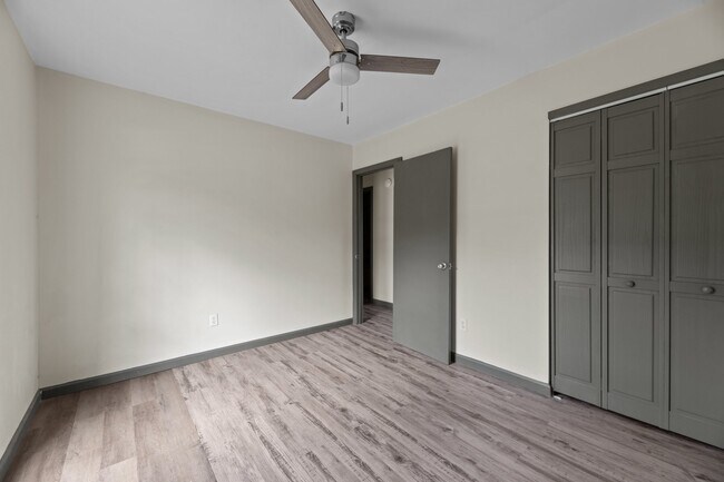 Building Photo - 116 Shepard St