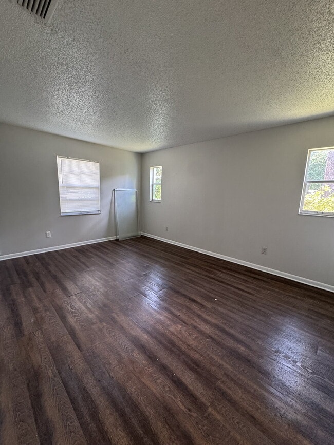 Building Photo - Adorable 2 Bedroom 2 Bath home in St. Augu...