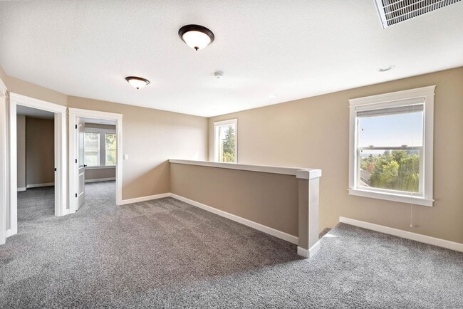 Building Photo - Beautiful Gated Fisher’s Landing Townhome with 4 Bedrooms, Gas Fireplace & Central AC