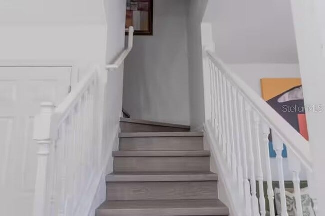 Building Photo - 1139 S Beach Cir