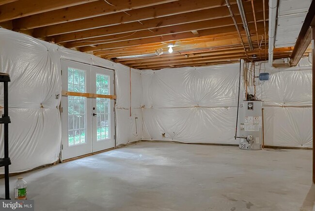 Building Photo - 46230 Sylvan Ct