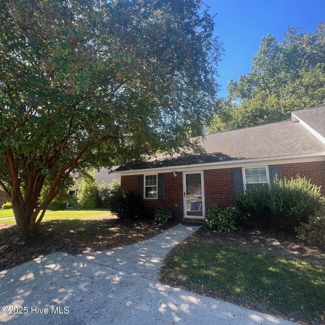 Primary Photo - 4116 Bridge Ct