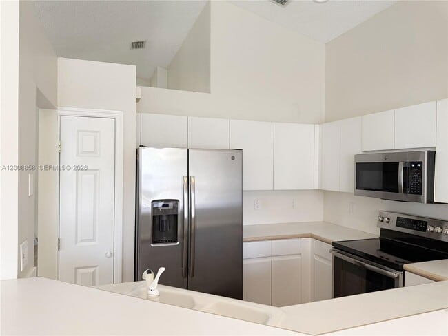 Building Photo - 756 Sand Creek Cir