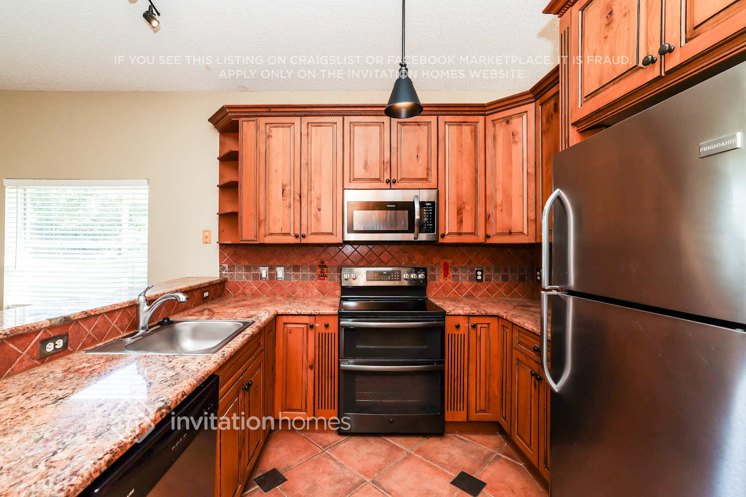 Building Photo - 6432 Lansdowne Cir