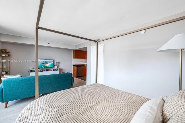 Building Photo - 50 Biscayne Blvd