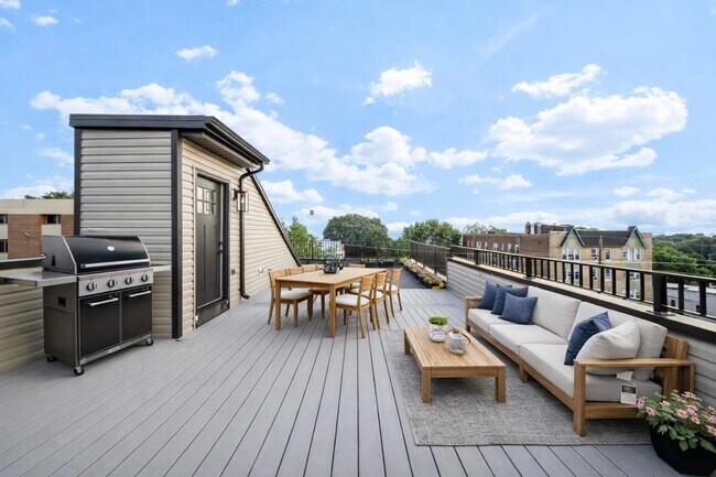 Building Photo - 124 Glenwood Ave