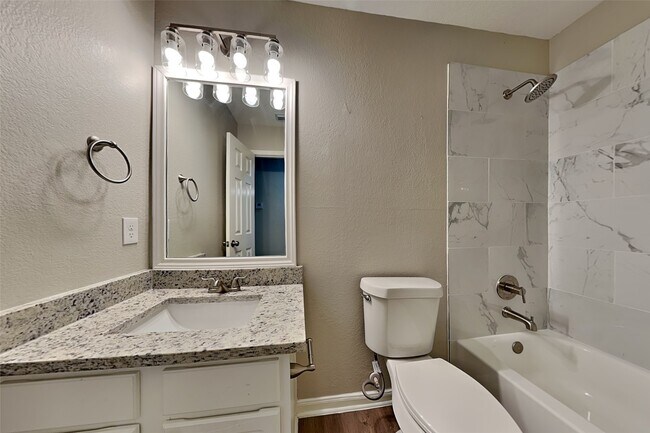 Building Photo - 29527 Legends Stone Dr