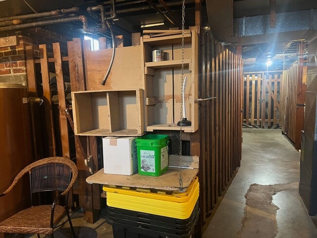 Building Photo - Mahon-1709