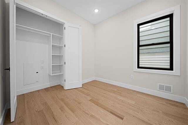 Building Photo - 27 Graham St