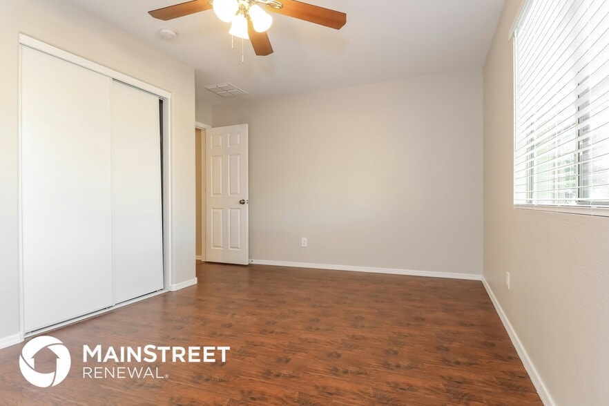 Building Photo - 2374 S 155th Ln