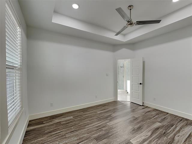 Building Photo - 1920 Carver Ave