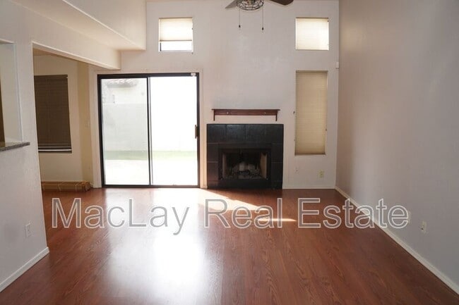 Building Photo - 1115 W Windjammer Dr