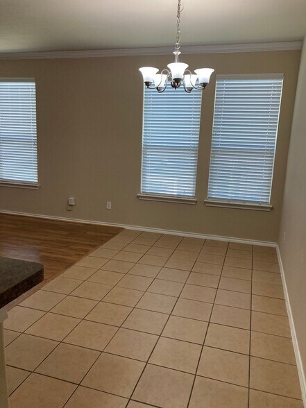 Building Photo - 3157 Rockwell Ln