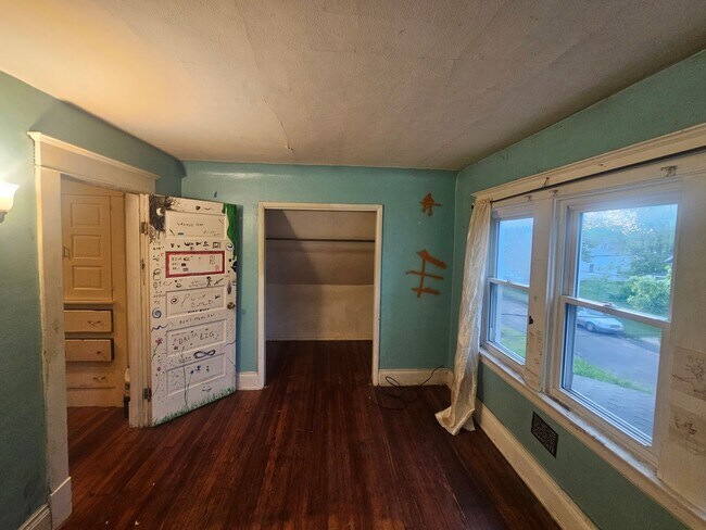 Building Photo - OWNER FINANCE! NO BANK QUALIFYING! NO CREDIT CHECK!