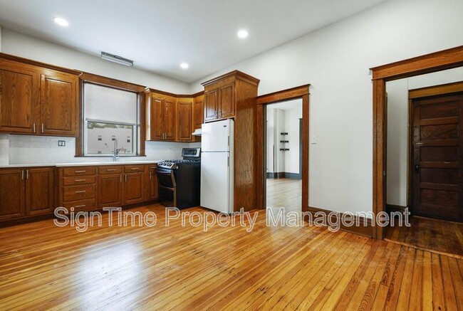 Building Photo - 25-27 Wayside Avenue - 25-1
