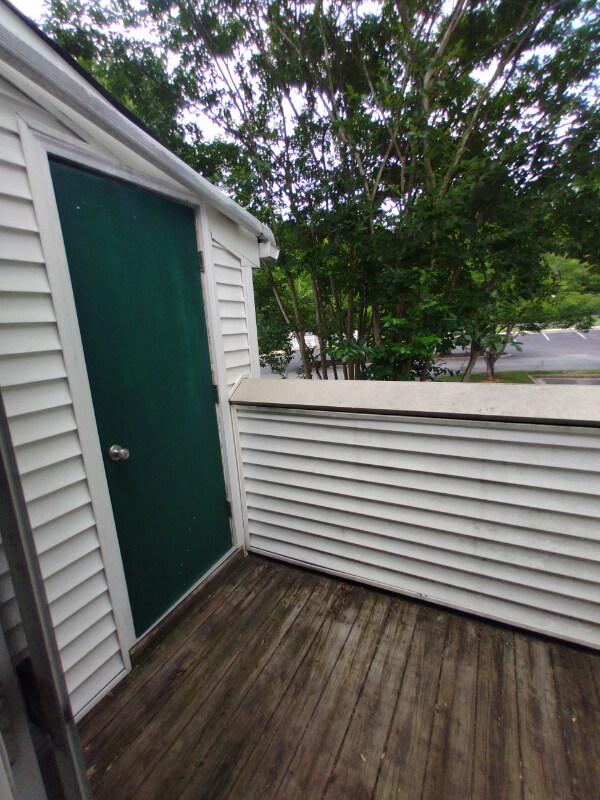 Building Photo - 600 Reusens Rd