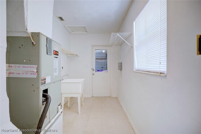 Building Photo - 33450 Grand Prix Dr