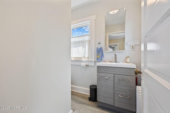 Building Photo - 801 Atlantic Ave