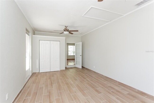 Building Photo - 2035 Goldenrod St