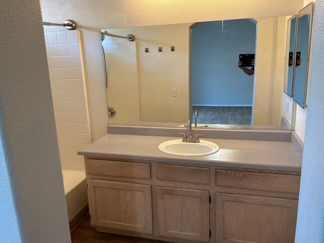 Building Photo - 3 Bedrooms 2.5 Bathrooms 2 car attached garage Gated Subdivision