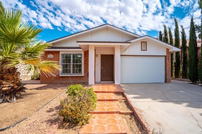 Primary Photo - Adorable 4 bedroom, 2 bath in East El Paso!