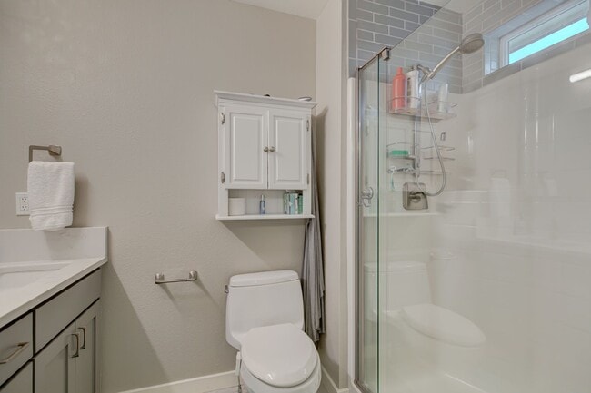 Building Photo - Sophisticated SE Boise Home Close To Downtown Boise