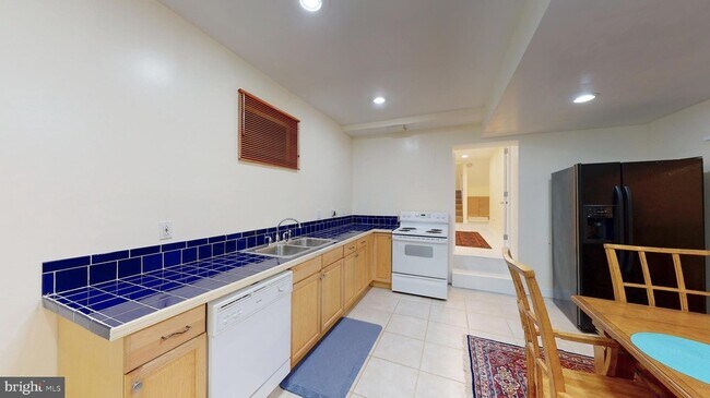 Building Photo - 9710 Middleton Ridge Rd