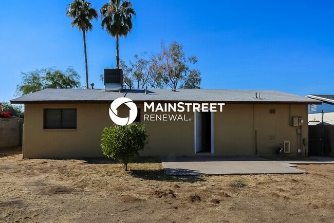 Building Photo - 8209 S 24th Way