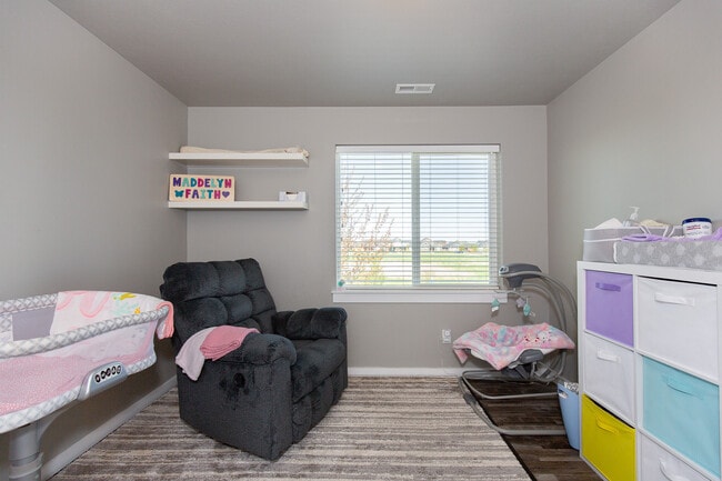 Building Photo - 136 Bull Frog Dr