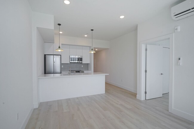 Building Photo - 2644 Coral St