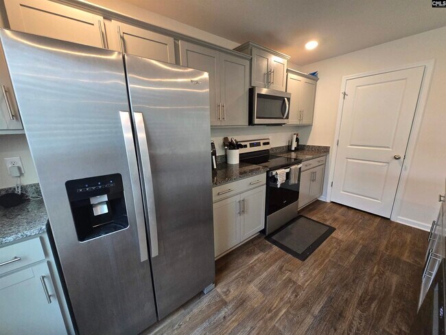 Building Photo - 116 Woodmere Dr