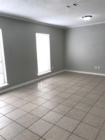 Building Photo - 3424 Cambridge Dr
