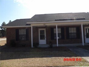 Building Photo - 4805 Fogarty Dr
