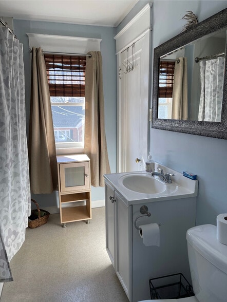 Building Photo - 109 Ridgewood Ave