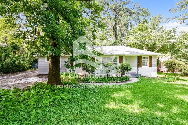 Primary Photo - 100 Red Ln Cir