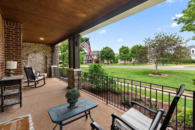 Building Photo - 298 Gillette Dr