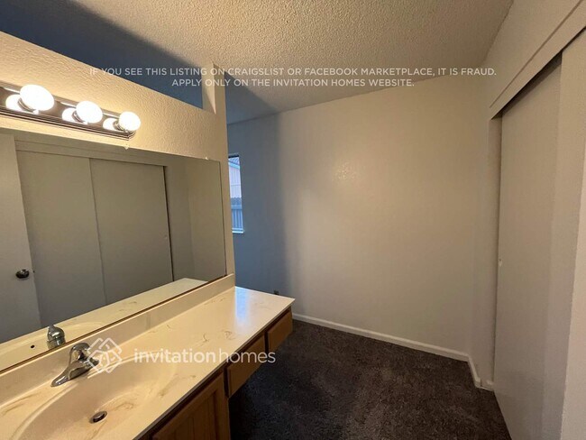 Building Photo - 7905 Wintergreen Dr