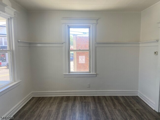 Building Photo - 1262 Liberty Ave