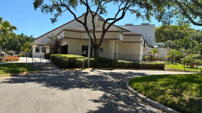 Building Photo - 3460 NW 47th Ave