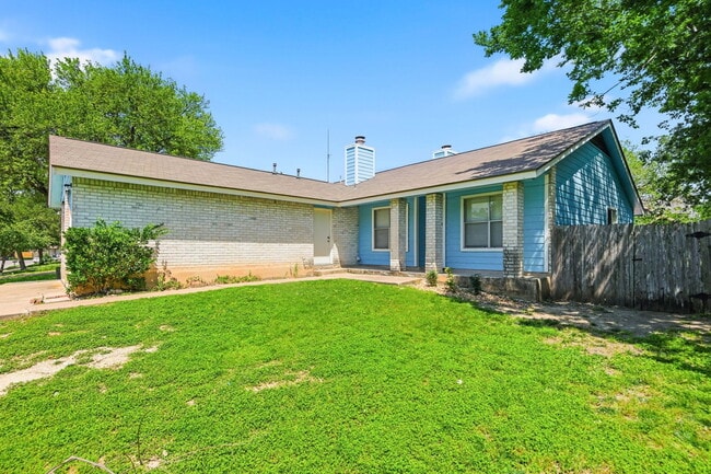Building Photo - 12805 Tomanet Trail