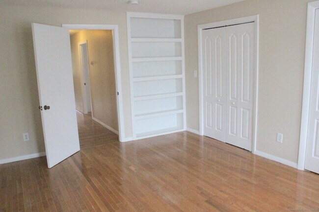 Building Photo - 97 Brownell St