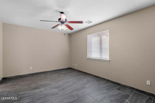 Building Photo - 804 Desert Cactus Dr