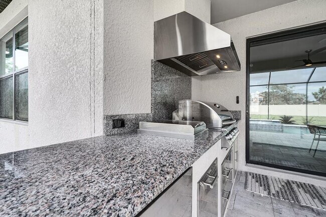 Building Photo - 11336 Canopy Loop