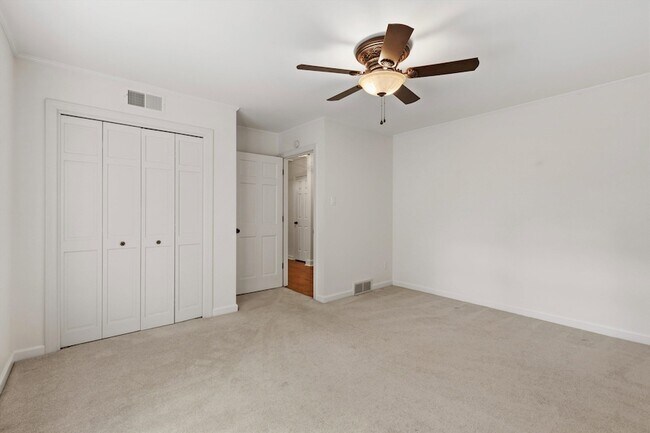 Building Photo - 7253 Stamford Dr