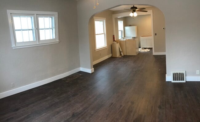 Building Photo - 4510 4th Ave S