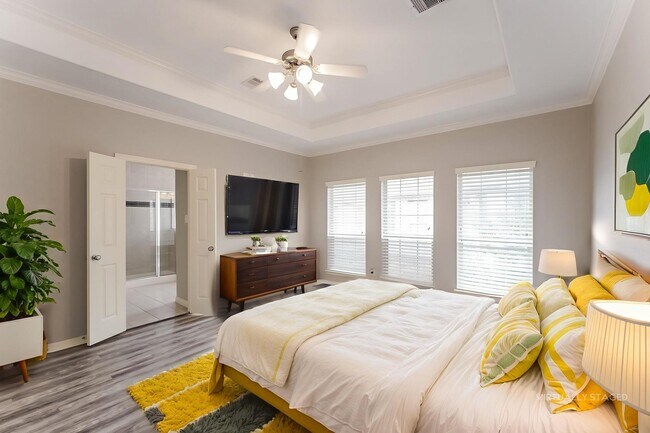 Building Photo - 3215 Holly Thicket Dr