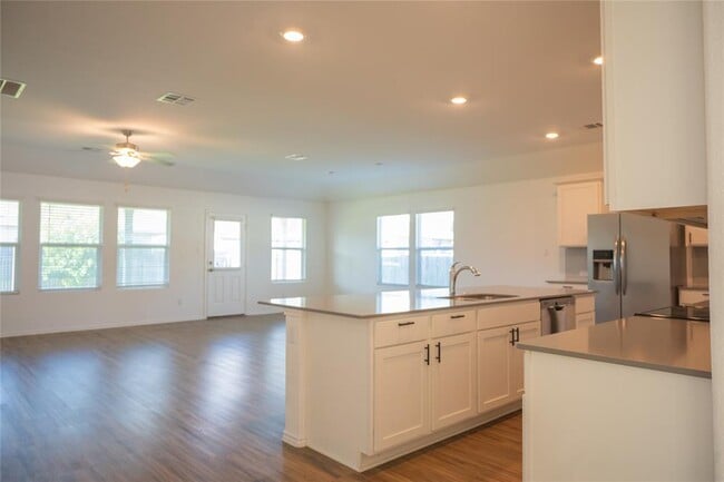 Building Photo - 423 Bluejack Wy