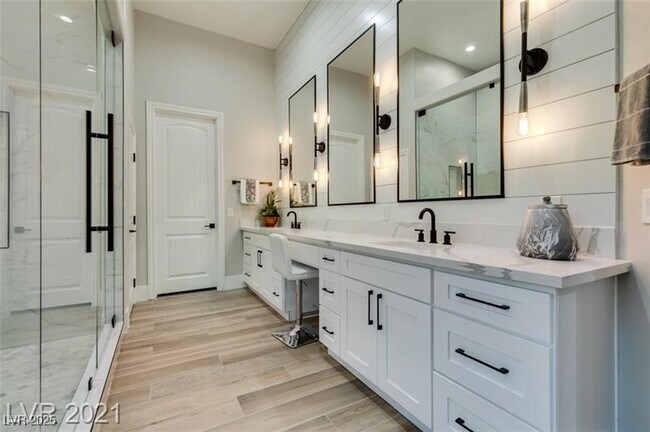 Building Photo - 794 Bolle Way