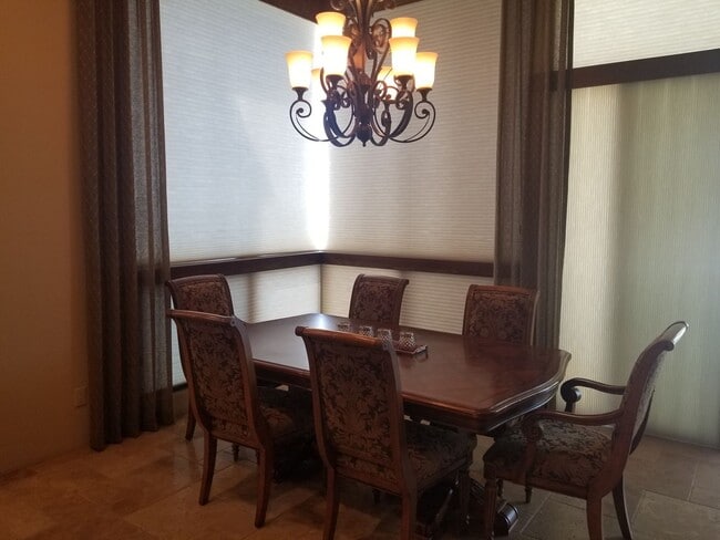 Building Photo - Winter Furnished Rental